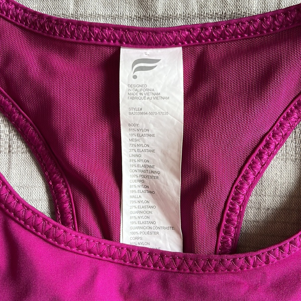 Fabletics Raspberry Sports Bra, size small - Picture 5 of 5